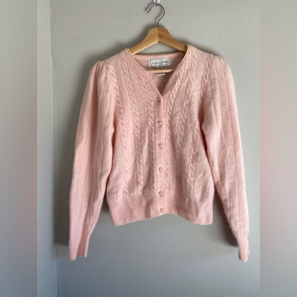 Vintage Casual Corner lambswool and Angora blend Light pink with pearl buttons